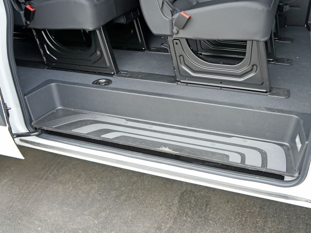 2025 Mercedes-Benz Sprinter 2500 Passenger 144 WB