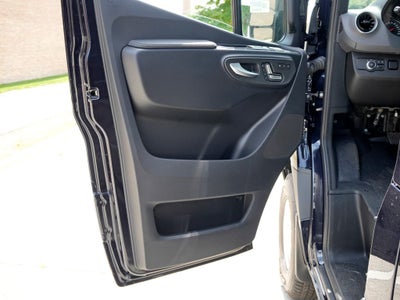 2026 Mercedes-Benz Sprinter 2500 Passenger 144 WB 4MATIC®
