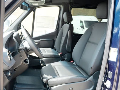 2026 Mercedes-Benz Sprinter 2500 Passenger 144 WB 4MATIC®