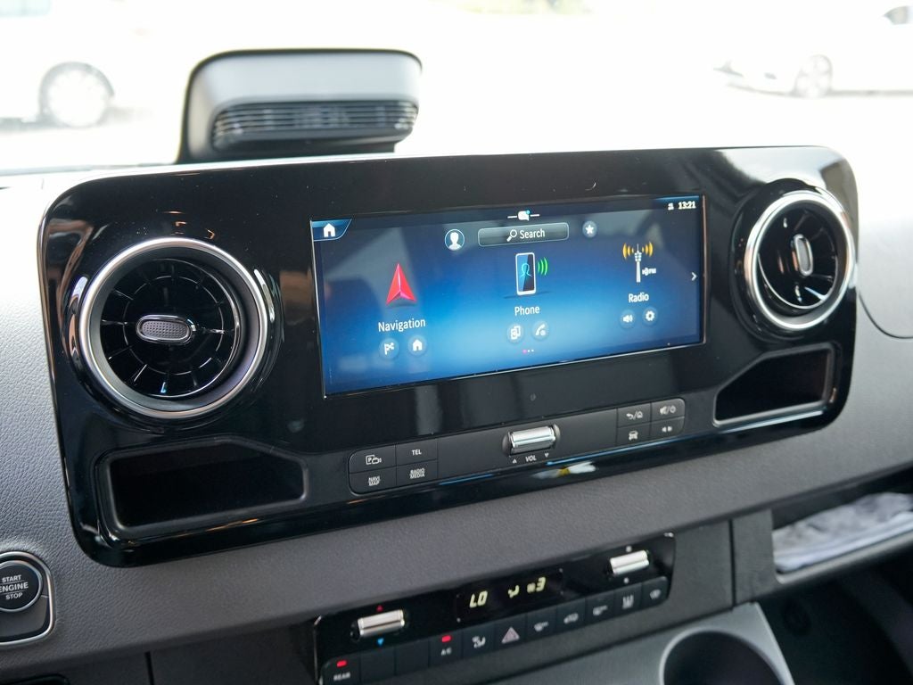 2026 Mercedes-Benz Sprinter 2500 Passenger 144 WB 4MATIC®