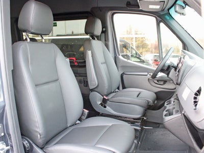 2025 Mercedes-Benz Sprinter 2500 Passenger 170 WB High Roof