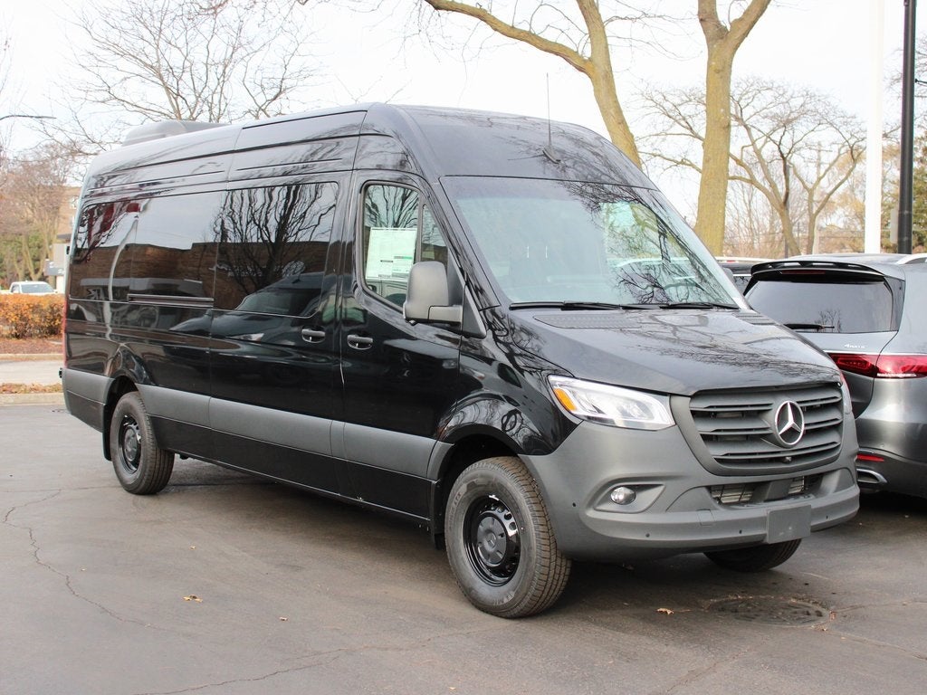 2026 Mercedes-Benz Sprinter 2500 Passenger 170 WB High Roof