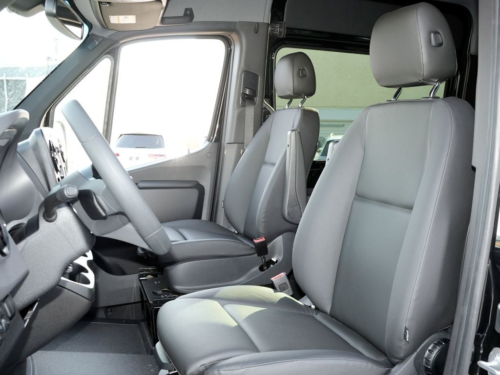 2026 Mercedes-Benz Sprinter 2500 Passenger 170 WB High Roof