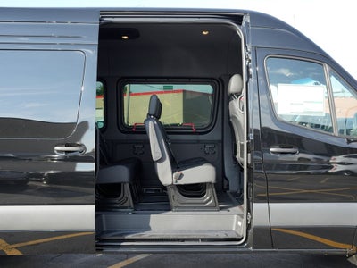 2026 Mercedes-Benz Sprinter 2500 Passenger 170 WB High Roof