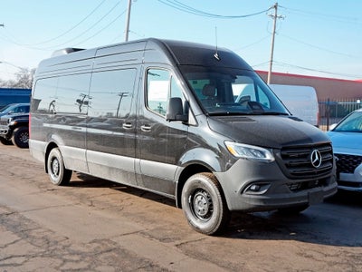 2026 Mercedes-Benz Sprinter 2500 Passenger 170 WB High Roof