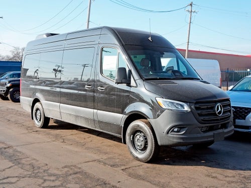 2026 Mercedes-Benz Sprinter 2500 Passenger 170 WB High Roof