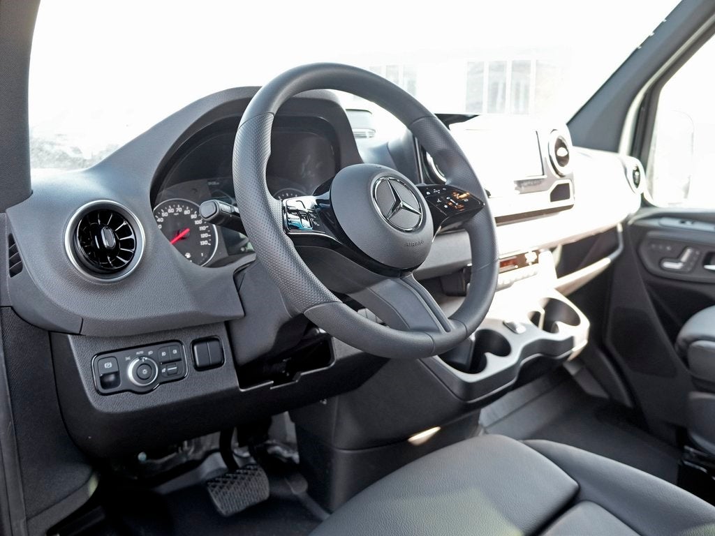 2026 Mercedes-Benz Sprinter 2500 Passenger 170 WB High Roof