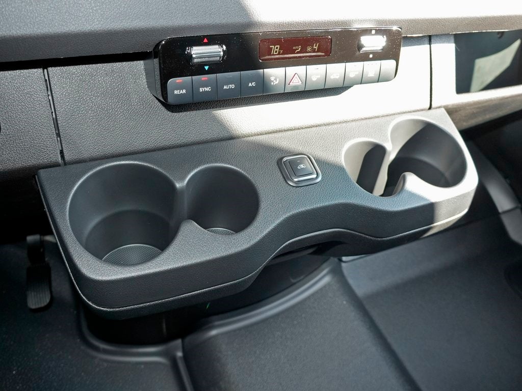 2026 Mercedes-Benz Sprinter 2500 Passenger 170 WB High Roof