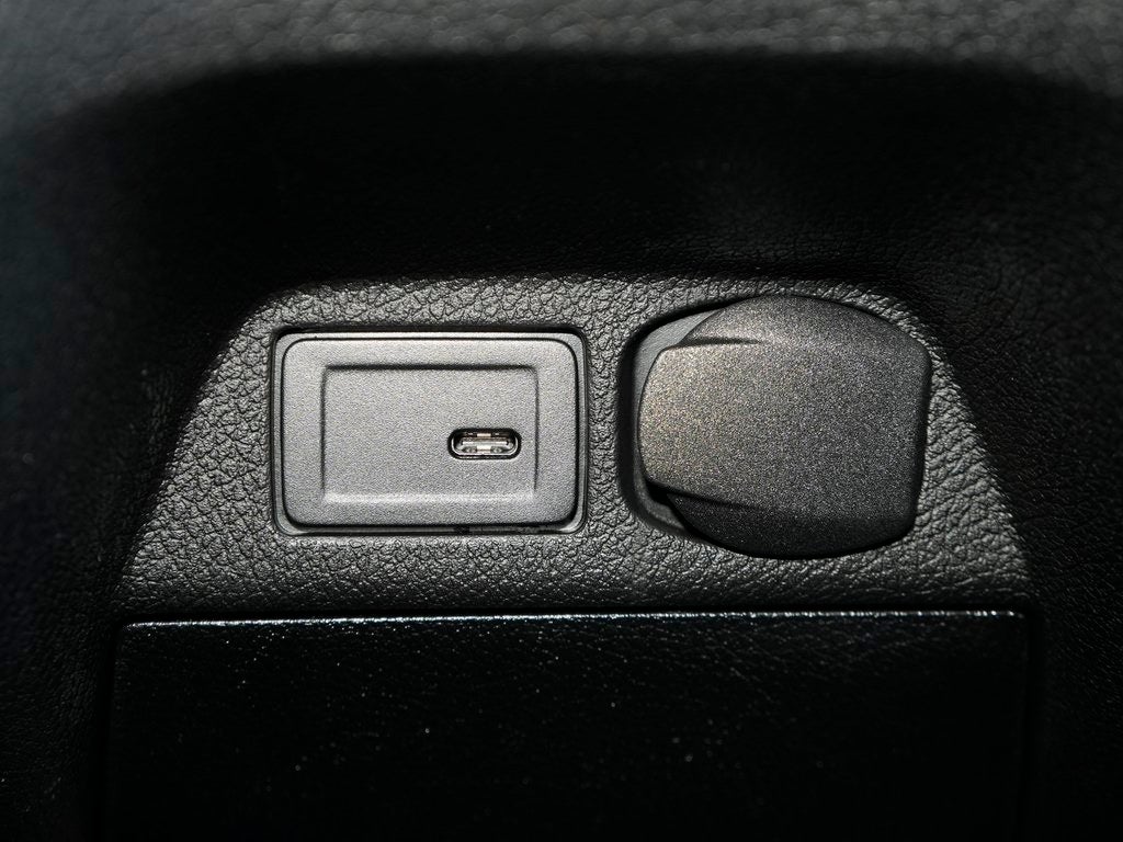 2026 Mercedes-Benz Sprinter 2500 Passenger 170 WB High Roof