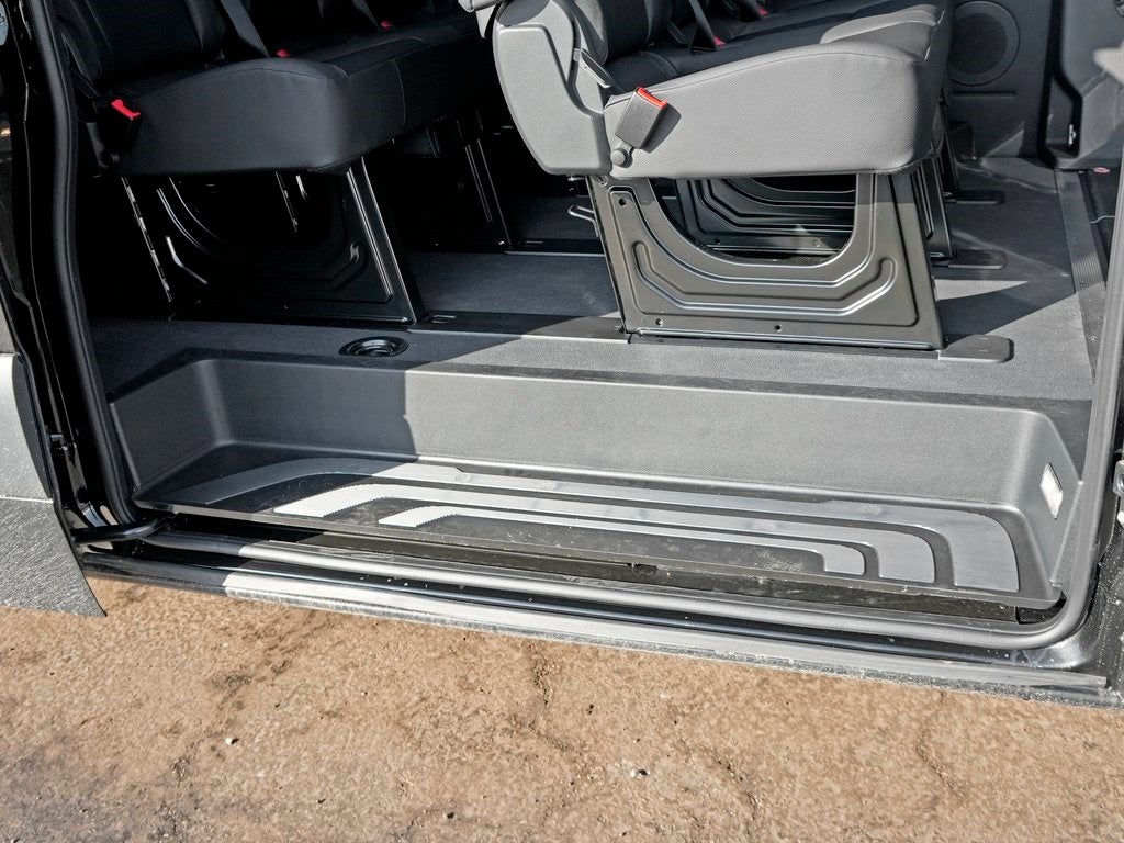 2026 Mercedes-Benz Sprinter 2500 Passenger 170 WB High Roof