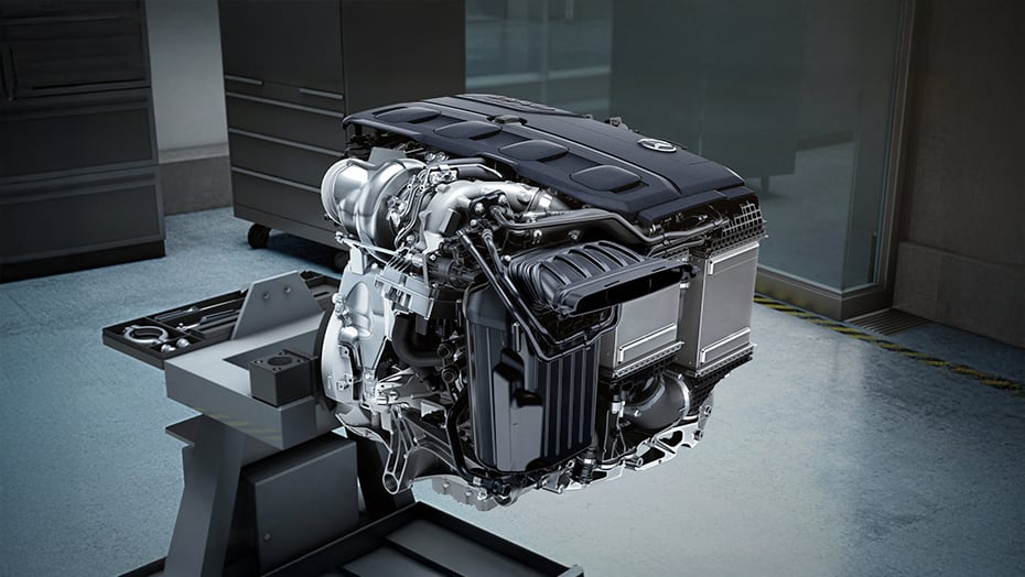 Handcrafted 2.0-liter turbocharged engine for the 2027 Mercedes-Benz AMG SL 43 Roadster